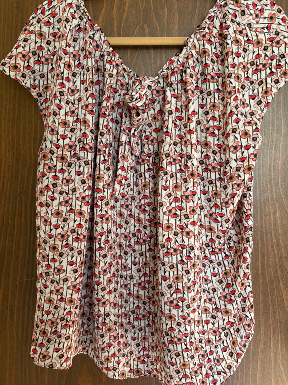 LC Lauren Conrad Floral Top in Pink, Red and Coral - Picture 3 of 4